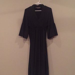 3/4 puffy sleeved tie back dress